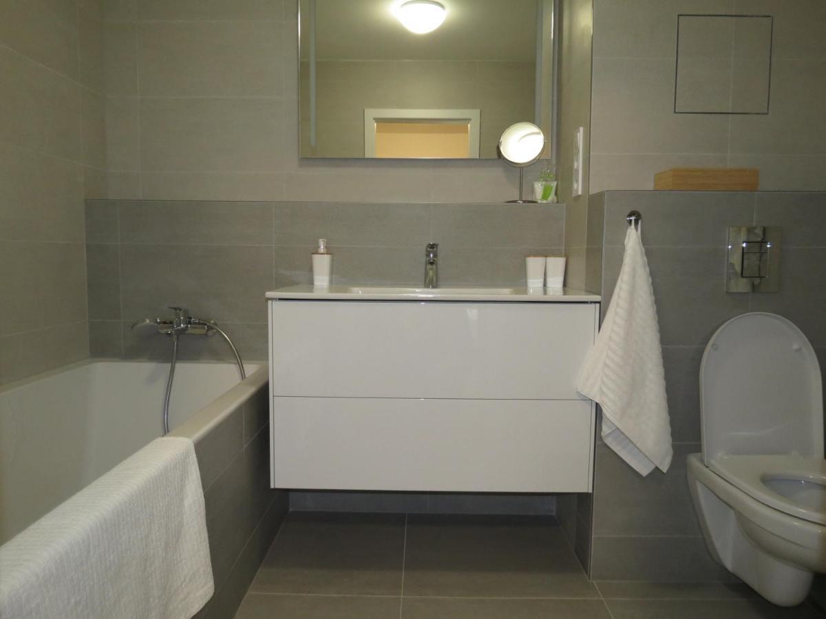 Family Apartment Lipno Lake ลิปโนนัดเวิลตาวู ภายนอก รูปภาพ