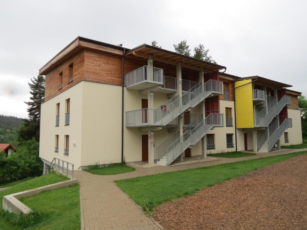 Family Apartment Lipno Lake ลิปโนนัดเวิลตาวู ภายนอก รูปภาพ